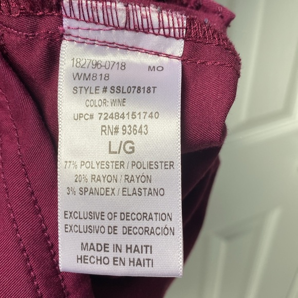 ScrubStar Scrub Wine Dark Cherry Short Sleeves Top Pockets Women's Size Large !! - Picture 7 of 11